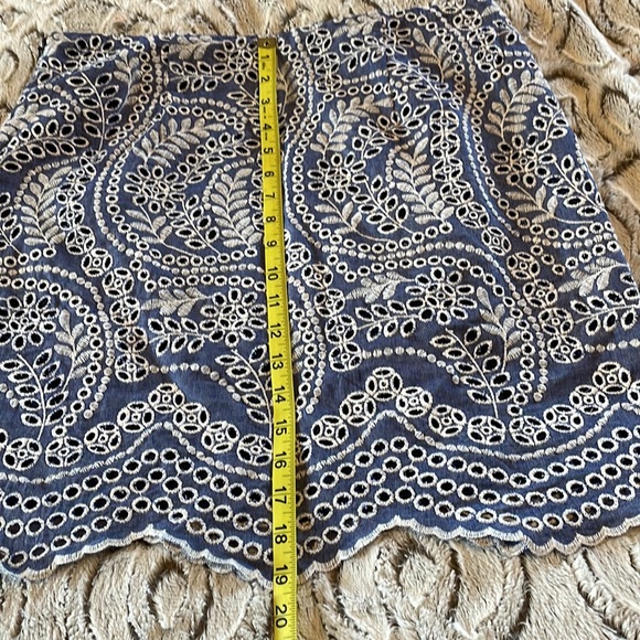 Loft scalloped eyelet skirt - Picture 4 of 5